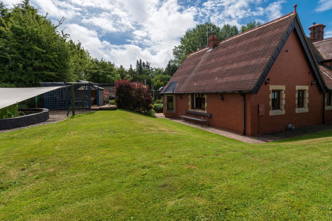 Finest Retreats - The Grove Annexe Villa Craven Arms Exterior photo